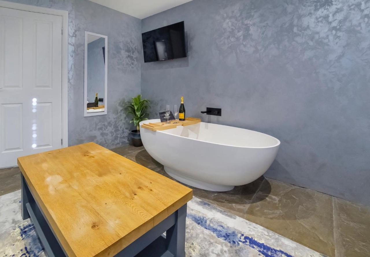 The Stables Luxury House With Hot Tub York